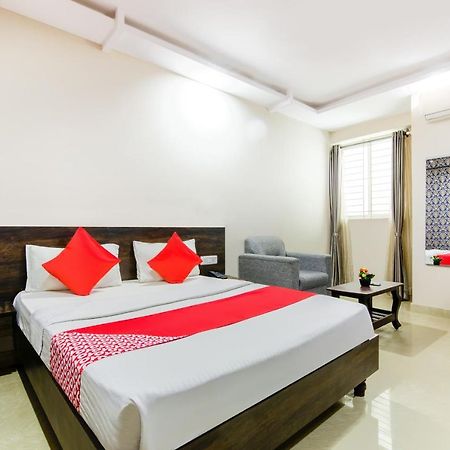 Hotel Central Suites Bangalore Exteriör bild