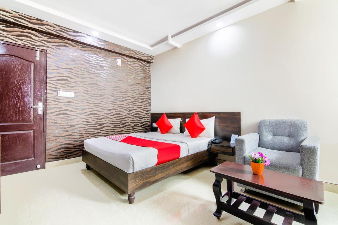Hotel Central Suites Bangalore Exteriör bild